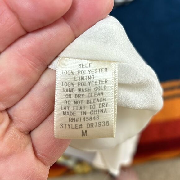 Everly on/off shoulder dress size M - Picture 7 of 9